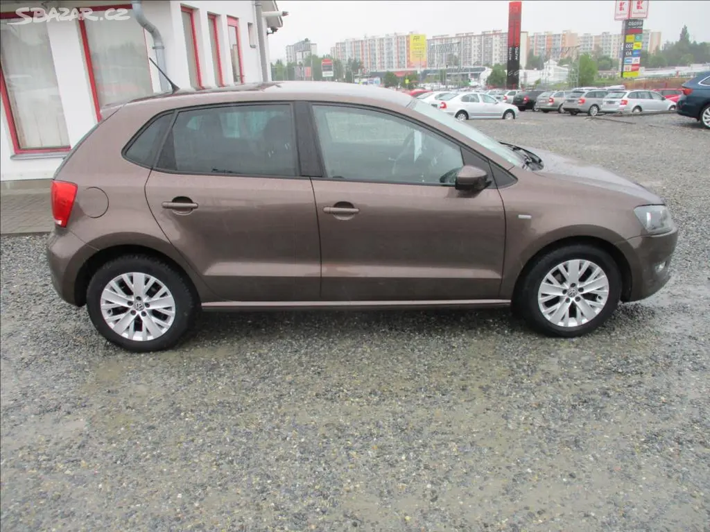 Volkswagen Polo, 1,2 TSi,aut.klima,serv.kn. - fotka 5