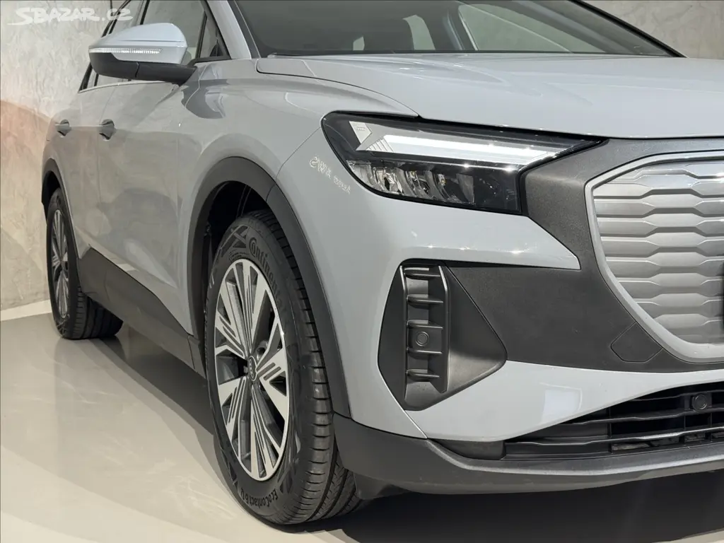 Audi Q4 e-tron, 35 125kW LED Kessy PDC - fotka 6