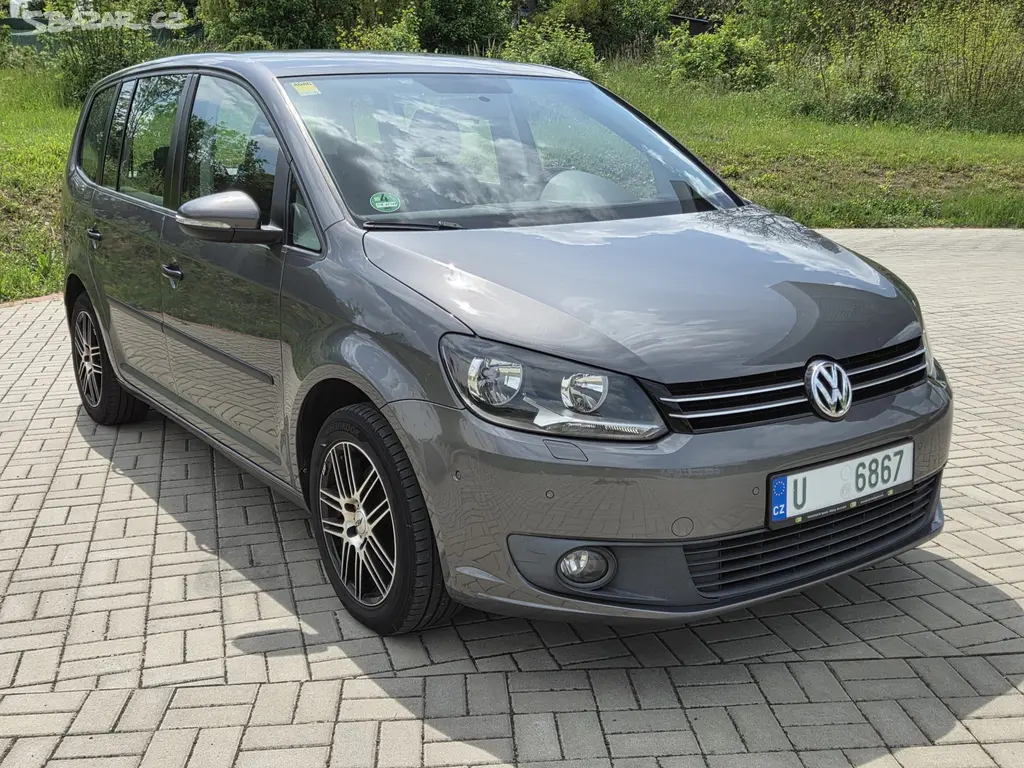 Volkswagen Touran 1.6 TDI DSG 77 Kw Bez Koroze - fotka 6