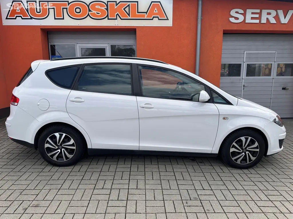 Seat, 1.6 TDI 66KW nová TK, 2x kola - fotka 4