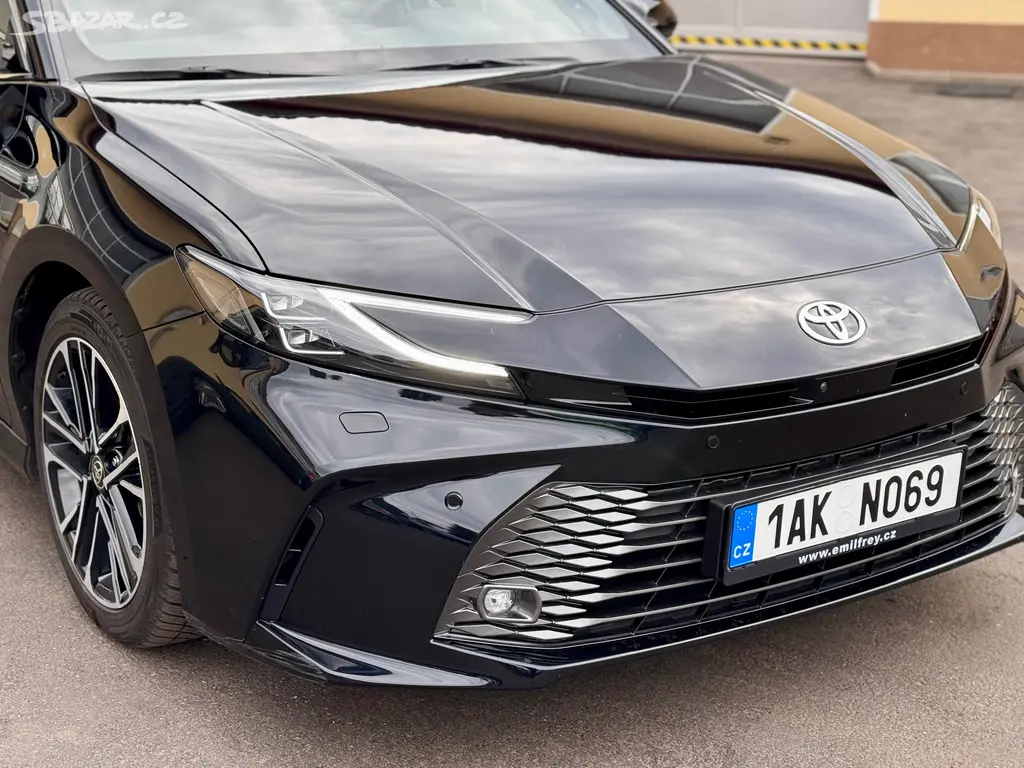 Toyota Camry, 2.5 Hybrid Executive 169kw - fotka 5