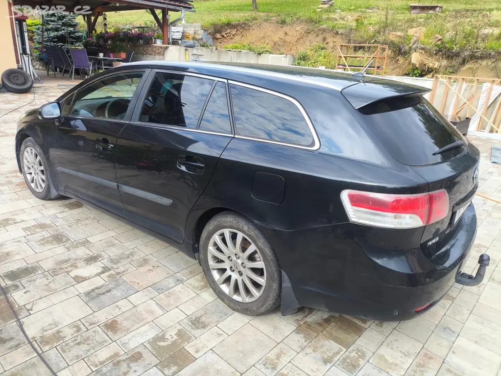 Toyota Avensis 2.2 D4D 110kw - fotka 6