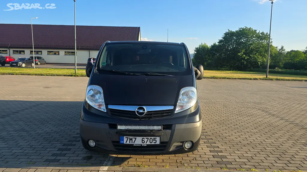 Opel Vivaro r.v. 2010 - fotka 2