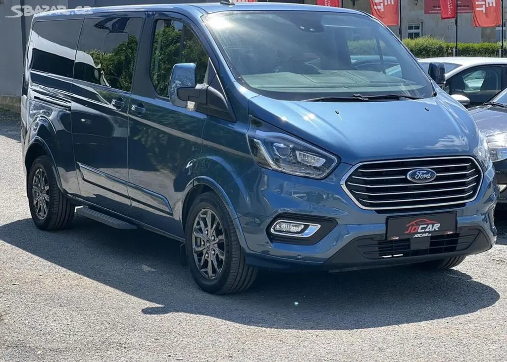 Ford Tourneo Custom 2.0TDCi 8MÍST AUTOMAT odp.DPH - fotka 3