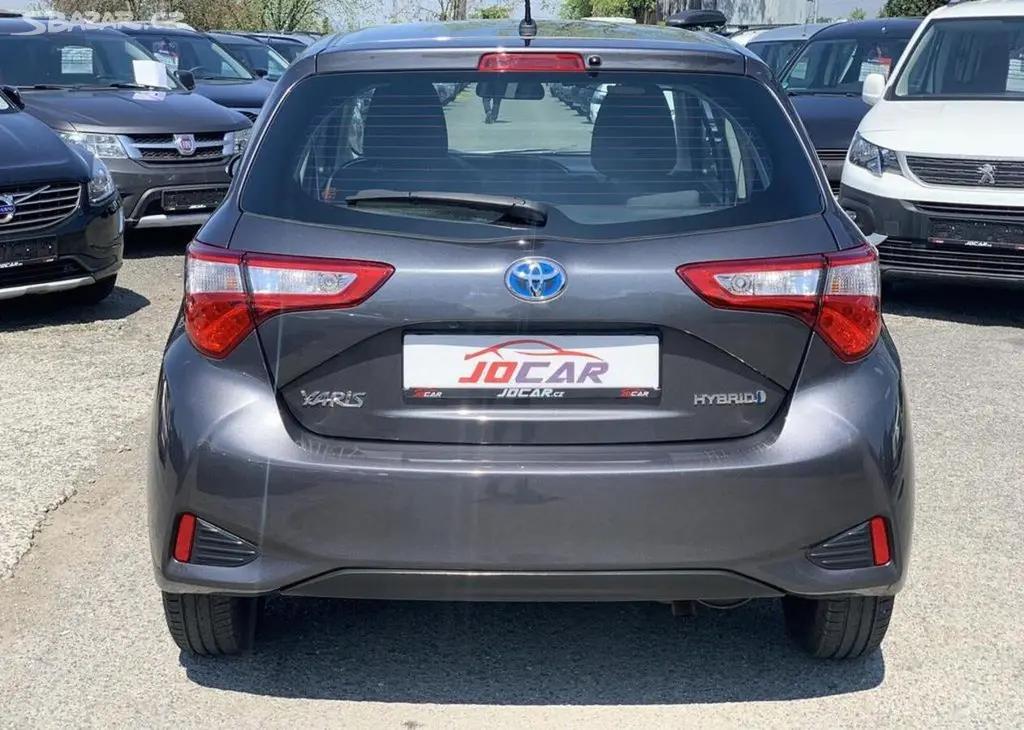 Toyota Yaris 1.5i HYBRID AUTOMAT odp.DPH - fotka 6