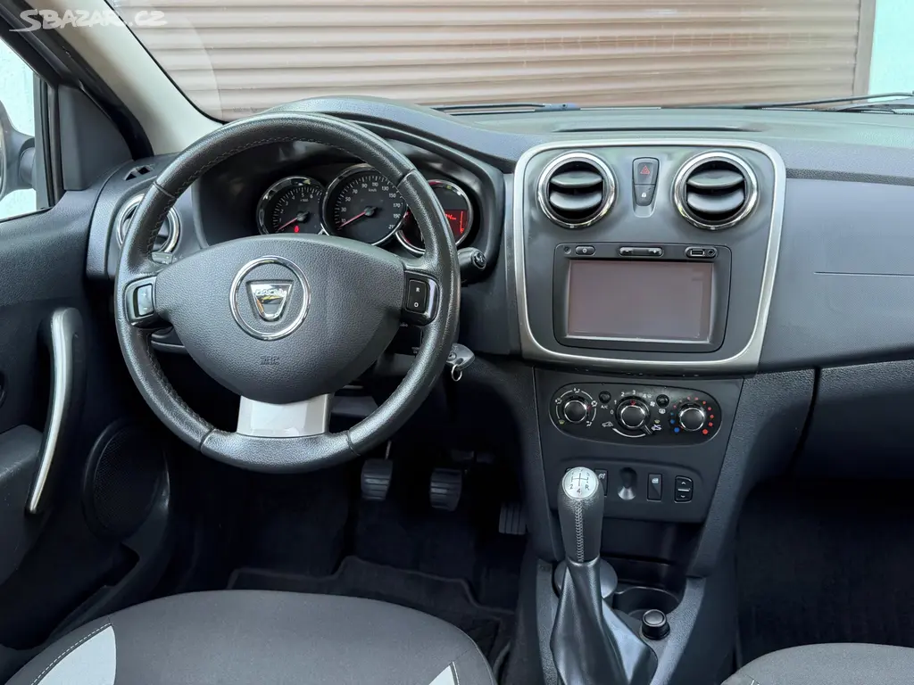 Dacia Sandero Stepway Prestige 0.9 TCe 66 kW - fotka 4