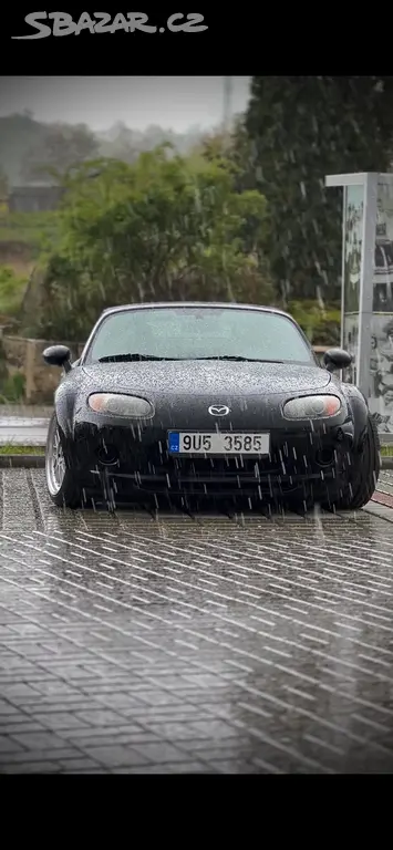 Mazda MX5 - fotka 2