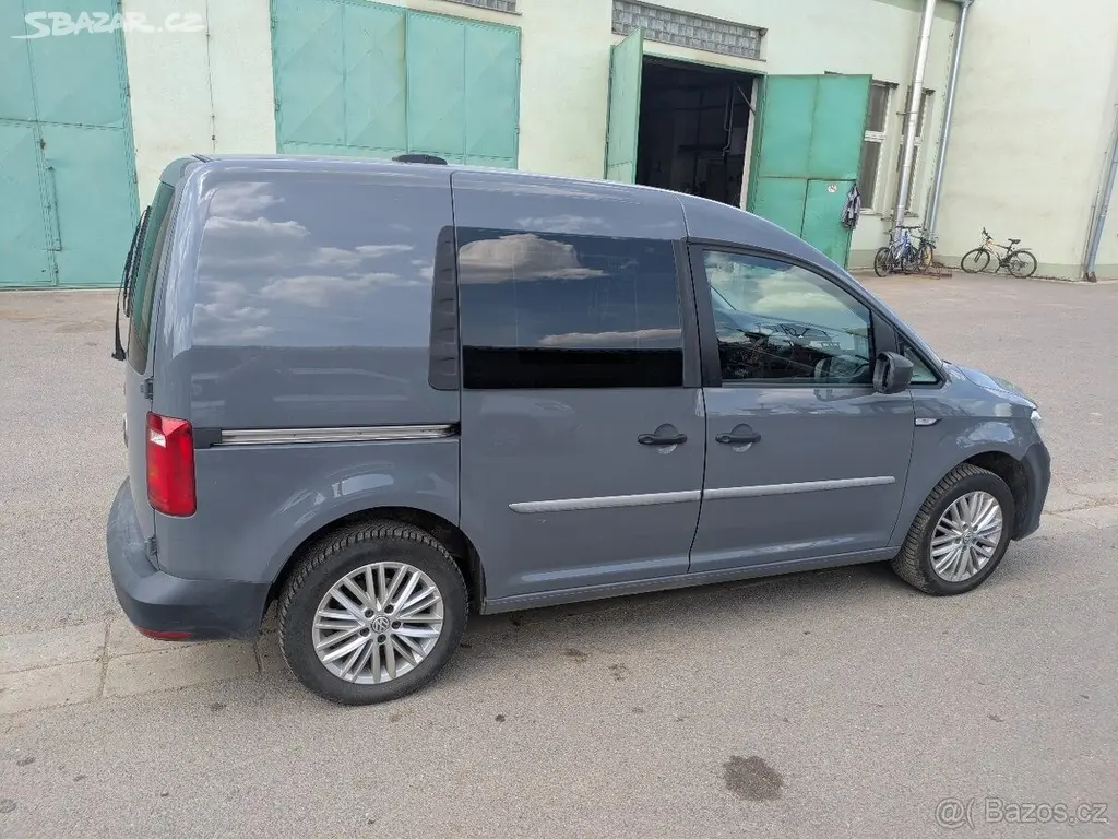 Volkswagen Caddy 2,0 - fotka 6