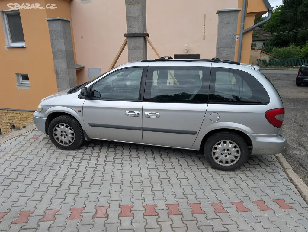 Chrysler Voyager, 2007, 2.4i, bez STK, má SPZ