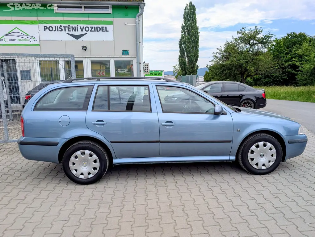 ŠKODA OCTAVIA I COMBI 1.6i 75kW TOUR 1.MAJ. 2009 - fotka 4