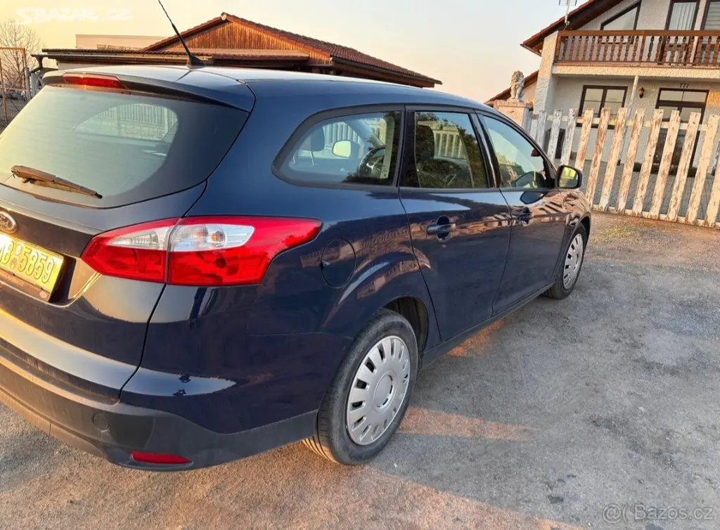 Ford focus kombi - fotka 6