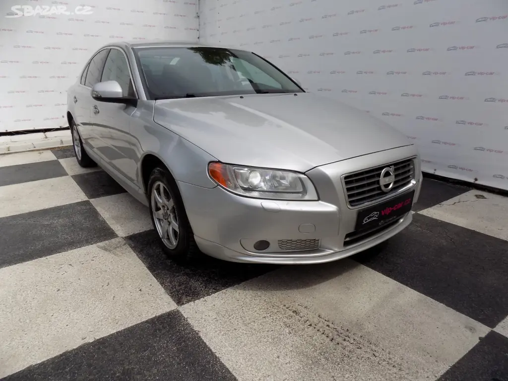 Volvo S80, 2.4d/Bi-xenon/NAVI/Kůže/ - fotka 6