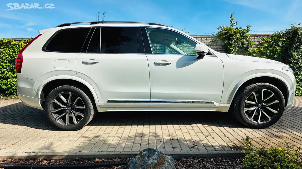 VOLVO XC 90 r.v 2015, D5 231000km úprava R-DESIGN. - fotka 3