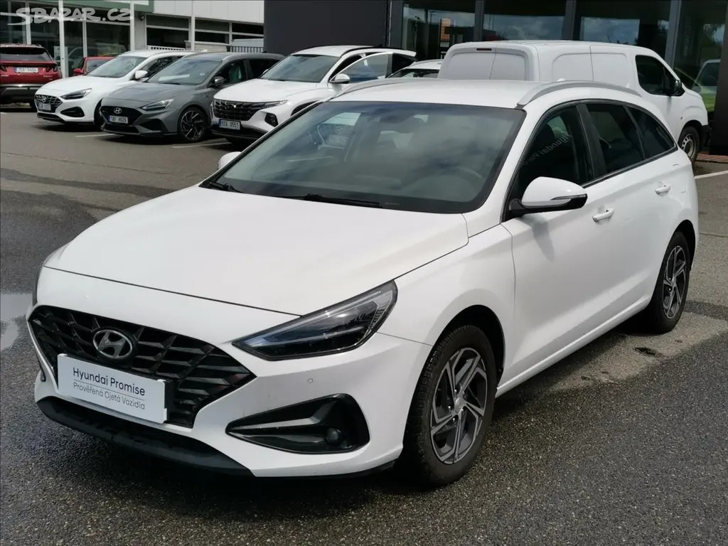 Hyundai i30, 1,5 DPi Family Smart kombi - fotka 2