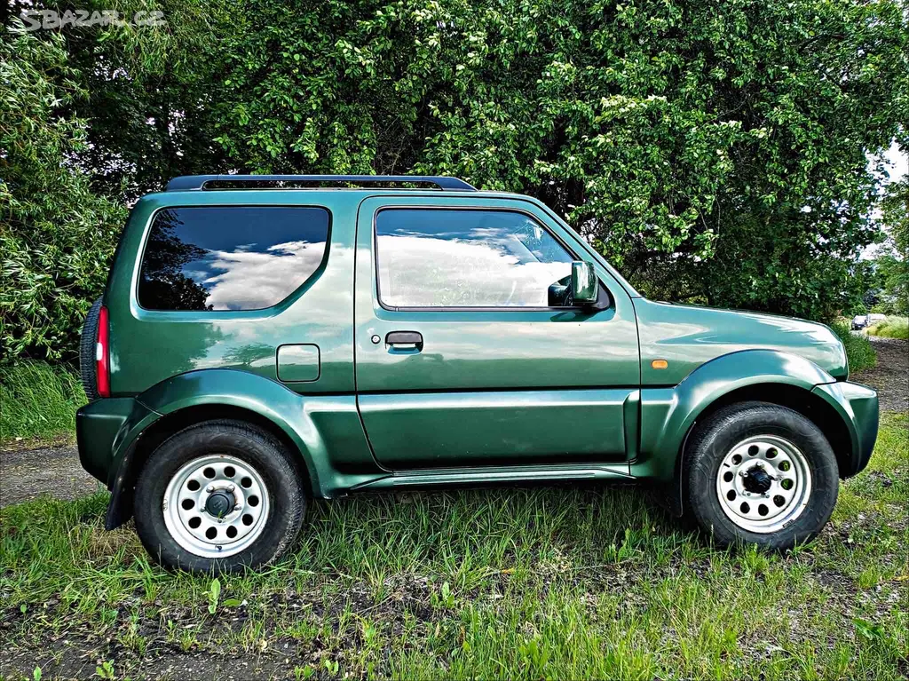 Suzuki Jimny 1.3i rok 2010 - fotka 4