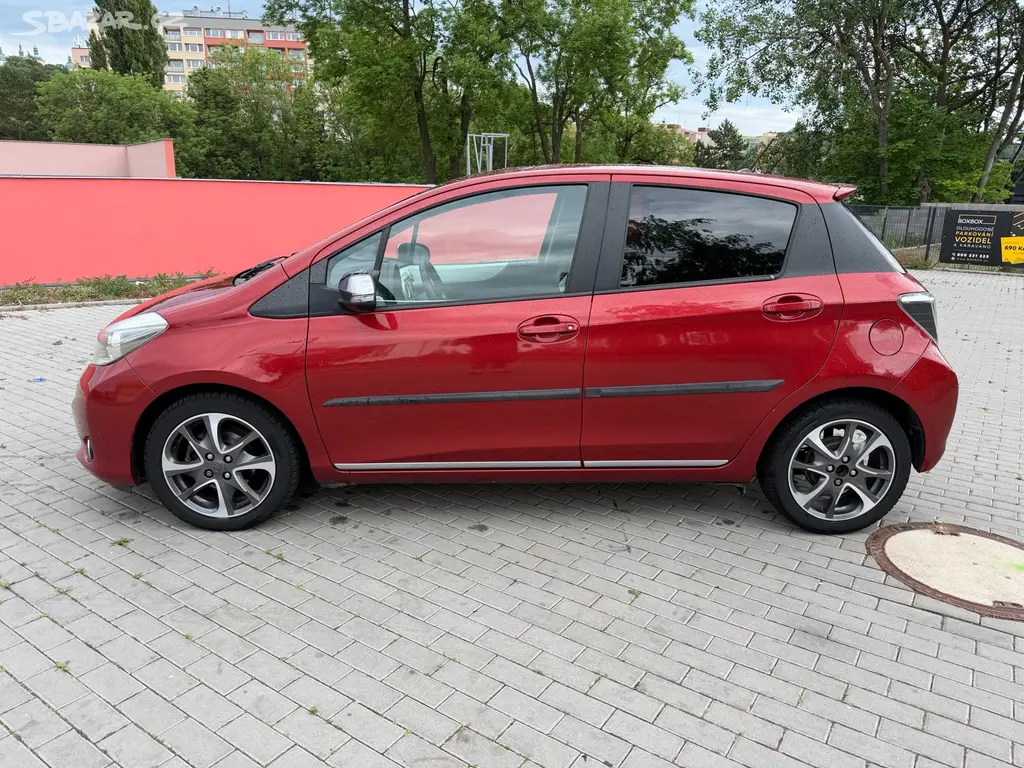 Prodám Toyota Yaris, 1.33 VVT-i 73kw, Automat - fotka 6
