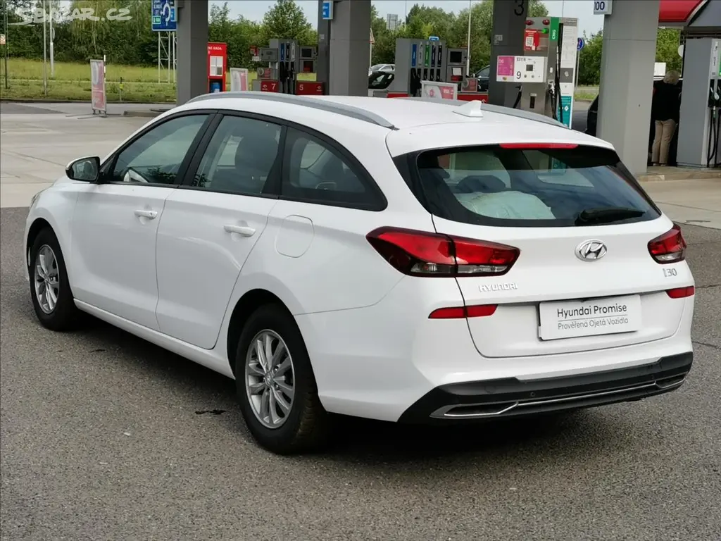 Hyundai i30, 1,0 T-GDI Comfort kombi - fotka 5