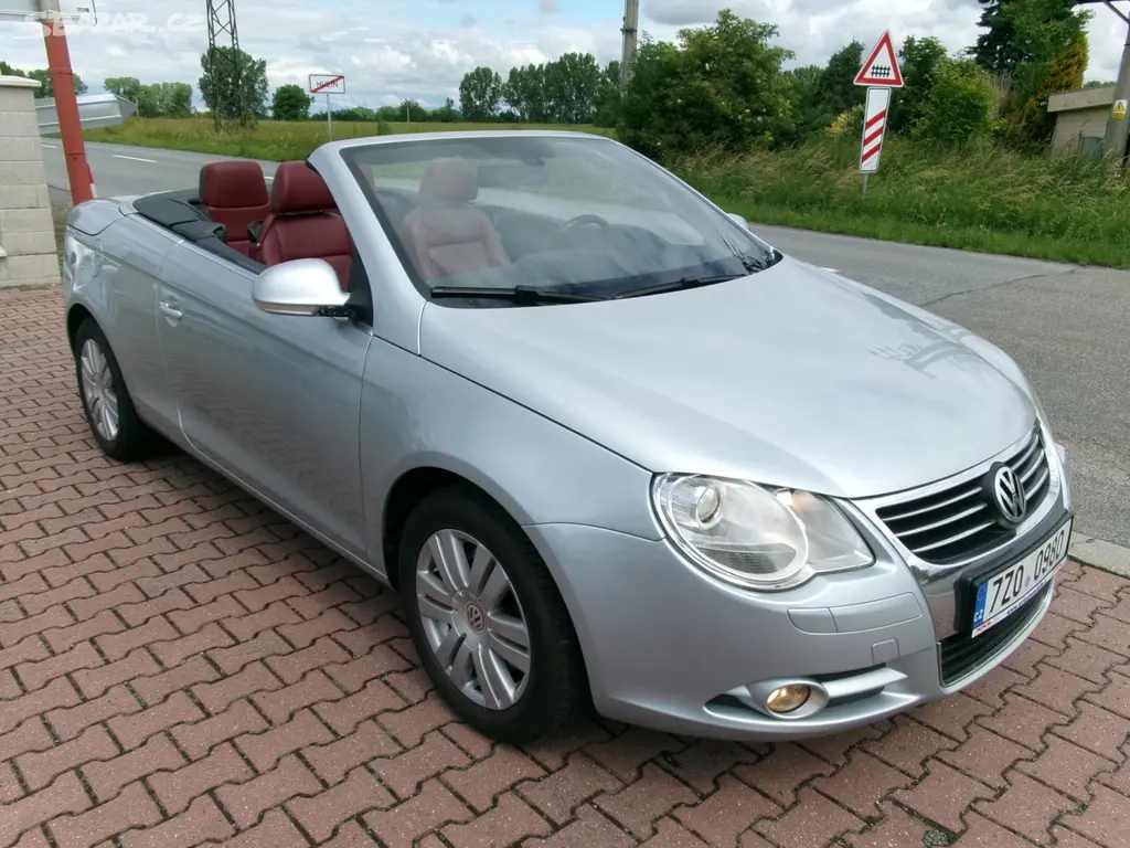 Volkswagen Eos, 2,0TDI 8V CABRIO - fotka 3