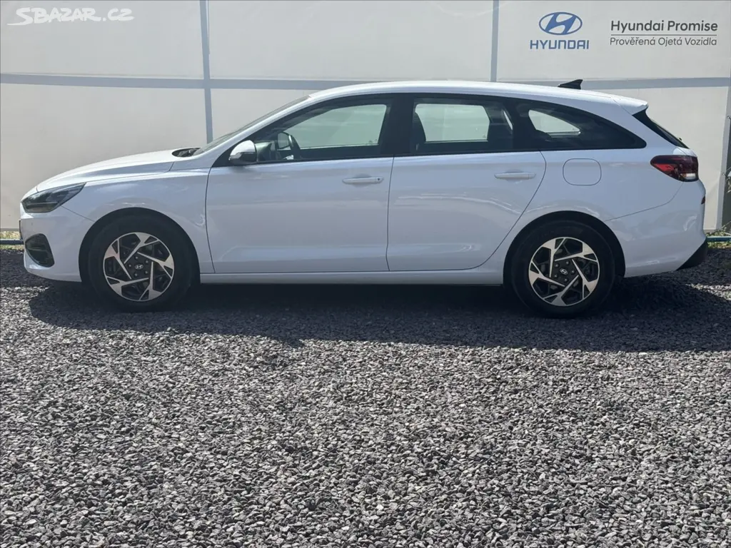 Hyundai i30, 1,5 CVVT 71kW Comfort - fotka 3