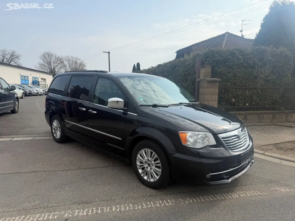 Chrysler Lancia Voyager Town 3,6 DVD Navi 2012