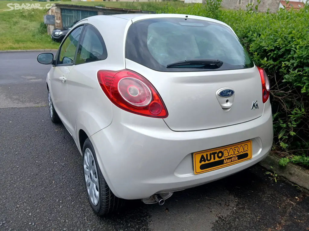 Ford Ka 1.2i BEZ KOROZE serviska - fotka 3