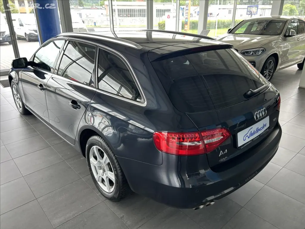 Audi A4, 2,0 TDI,B8.5,SERVISKA,TAŽNÉ - fotka 4