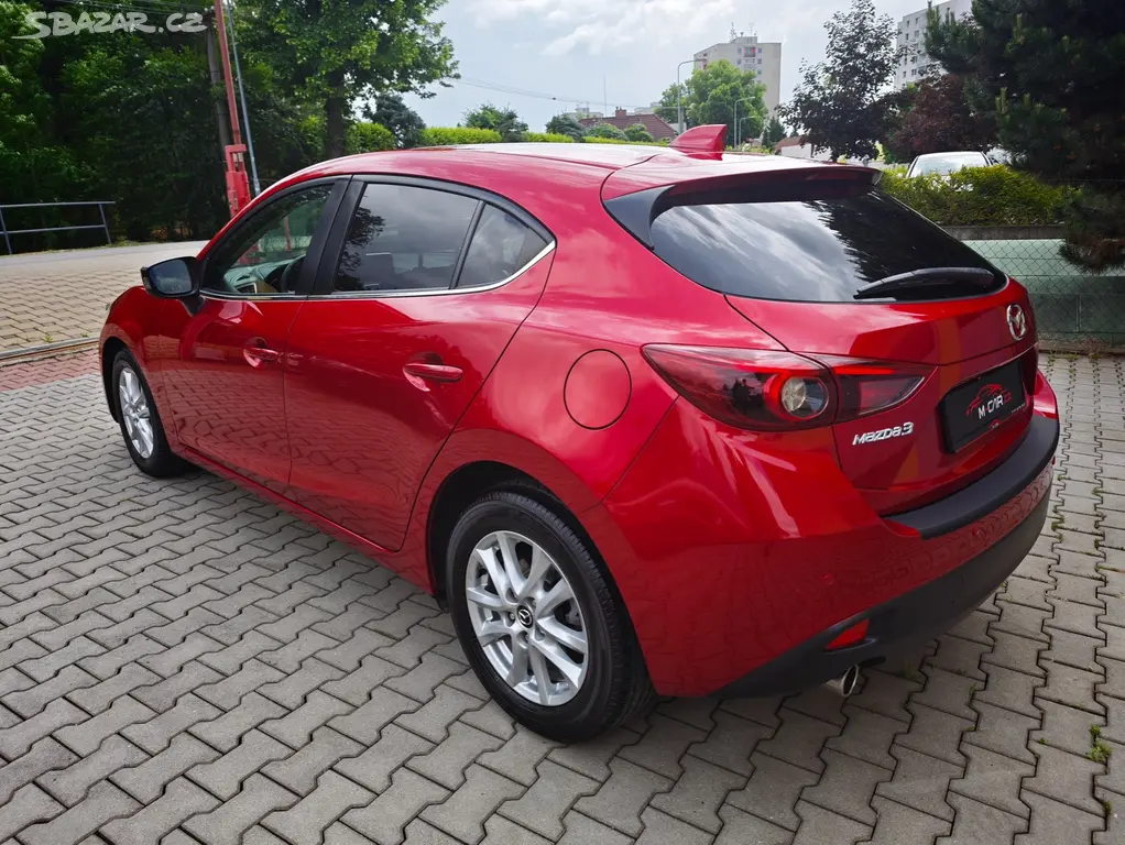 Mazda 3 2,0 SPORTS-LINE, BI-XENON, HEAD-UP, NAVI - fotka 2