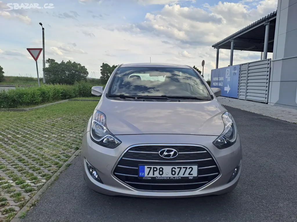 Hyundai ix20, 1.6CVVT 1.MAJ EXTRA PĚKNÉ+KOLA - fotka 2