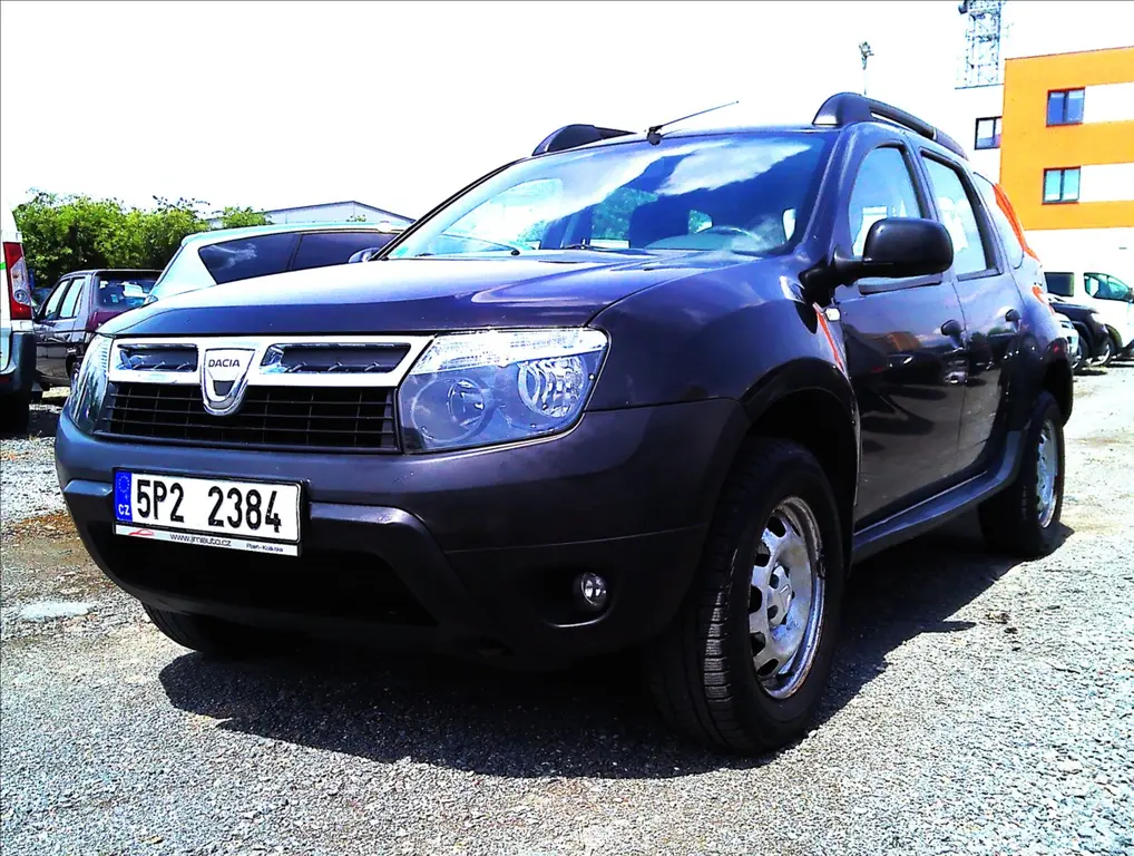 Dacia Duster, 1,6 16V 4x4 + TAŽNÉ ZAŘÍZENÍ