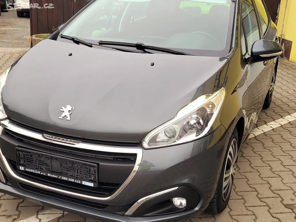 Peugeot 208, 1,2 CZ 1.maj, po rozvodech - fotka 3