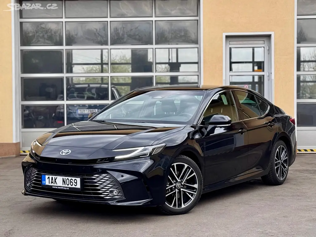 Toyota Camry, 2.5 Hybrid Executive 169kw