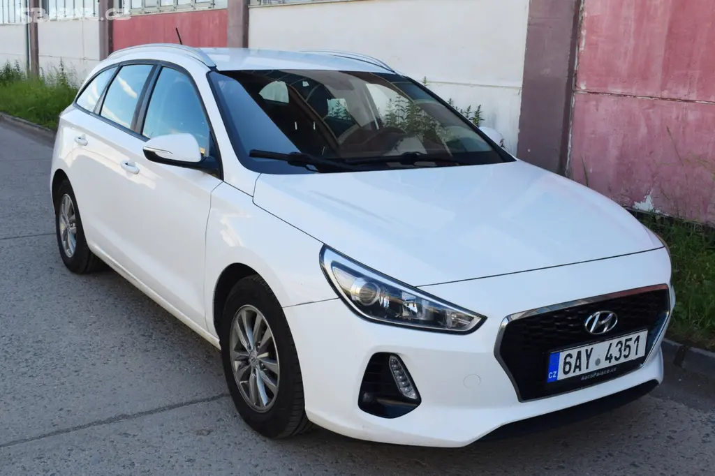 Hyundai i30 1.6CRDi/ČR/1MAJ/SERVISKA/2018/ - fotka 5
