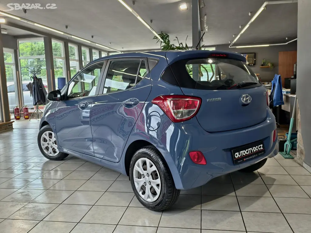 Hyundai i10, 1.0 i 49kW FAMILY +, ČR - fotka 5