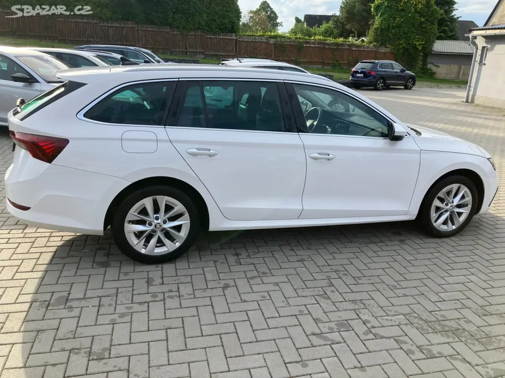 Škoda Octavia, 2.0TDI STYLE NEHAVAROVANÉ - fotka 3