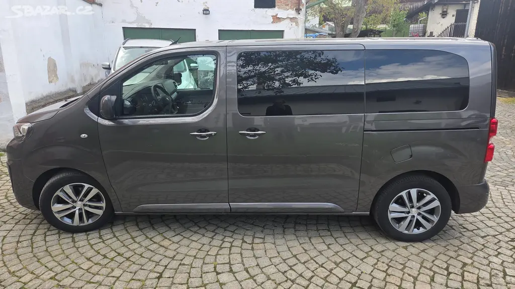 Peugeot Traveller 2,0 HDI 110KW manuál - fotka 2