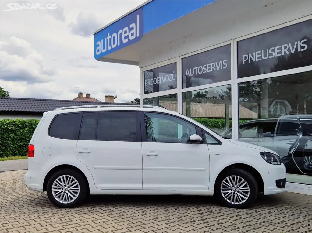 Volkswagen Touran, 2,0 TDI 7MÍST VÝHŘEV KLIMA - fotka 6