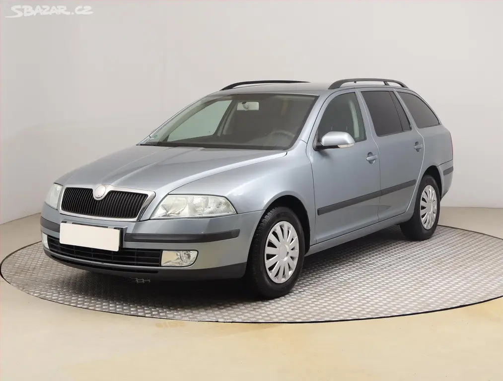 Škoda Octavia, 1.6, Ambiente, Klima - fotka 2