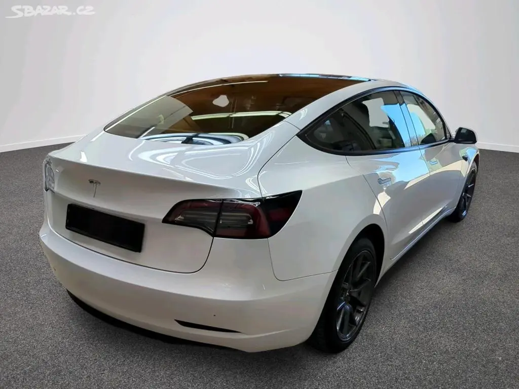 Tesla Model 3, STANDART RANGE 239kw SOH 94% - fotka 4
