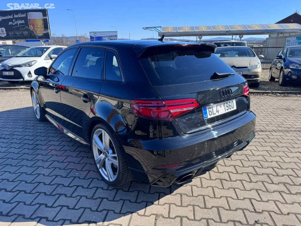 Audi RS3, 4X4 2,5 TFSI 400+ KONÍ KM - fotka 4