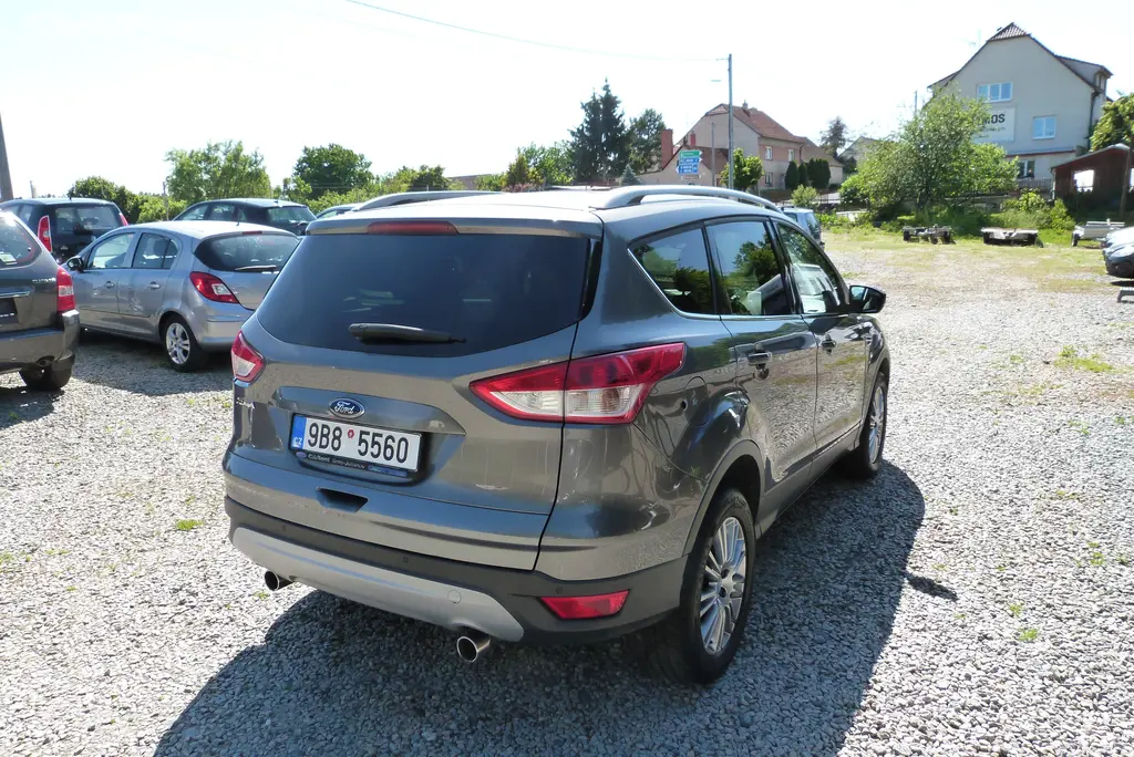 Ford Kuga, 2.0 TDCi 120 kw 4x4 Titanium - fotka 5