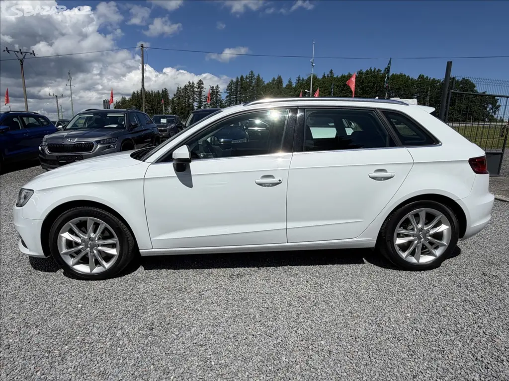 Audi A3, 2,0 Tdi 110 kw Sportback - fotka 4