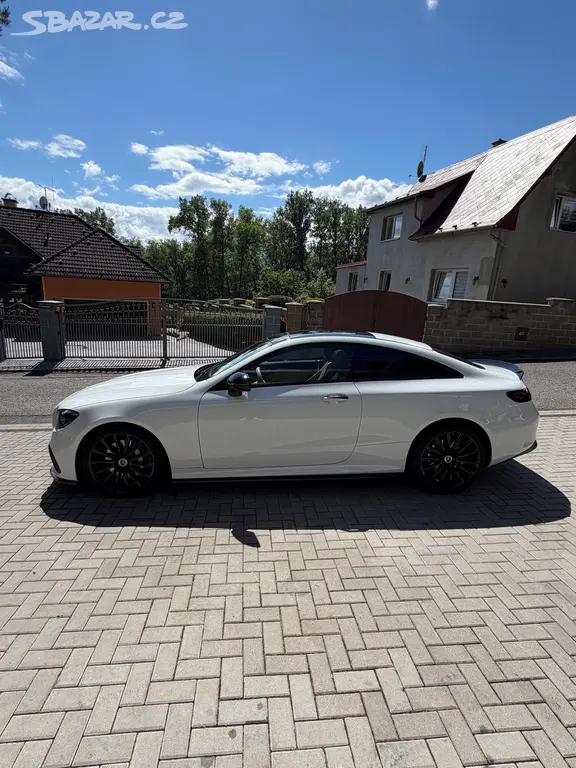 Mercedes E400D coupe 4M TOP - fotka 5