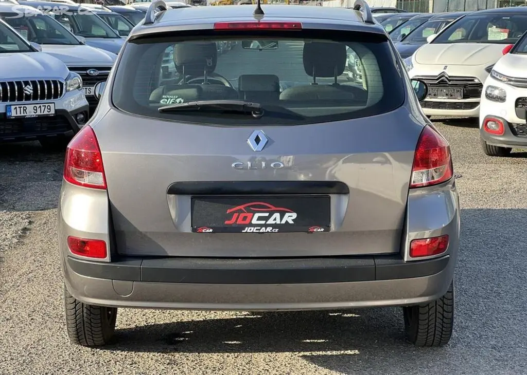 Renault Clio 1.2i 55kw ABS KOUPENO V ČR manuální - fotka 6