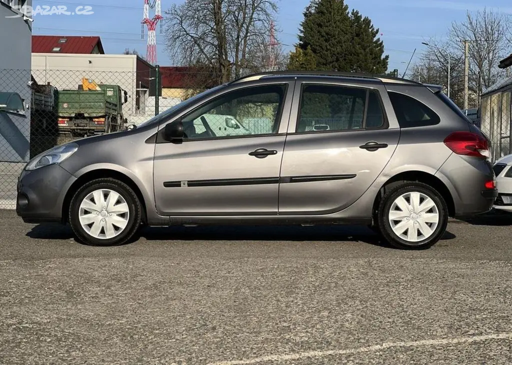Renault Clio 1.2i 55kw ABS KOUPENO V ČR manuální - fotka 4