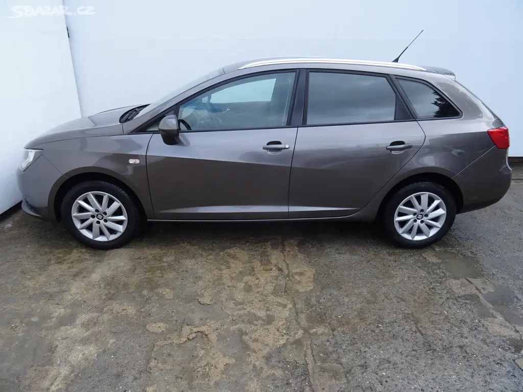 Seat Ibiza 1.2i,77kW,2.maj,plná s.kniha,klima - fotka 6