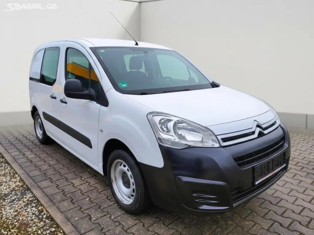 CITROEN BERLINGO 1.6i N1,2017,2xŠOUPAČKY,3-MÍSTNÝ - fotka 3