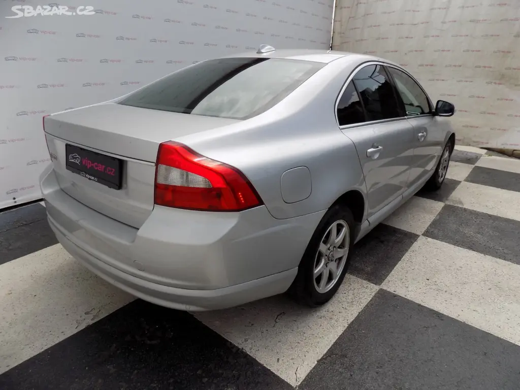 Volvo S80, 2.4d/Bi-xenon/NAVI/Kůže/ - fotka 4