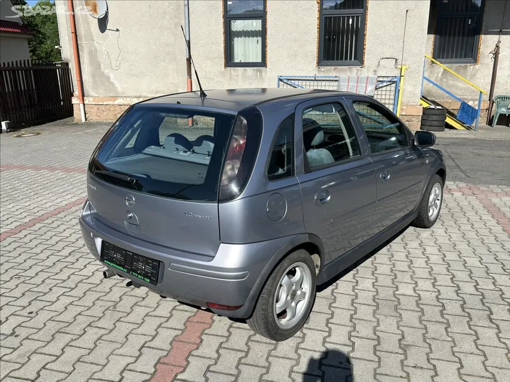 Opel Corsa, 1,2 KLIMA - fotka 3