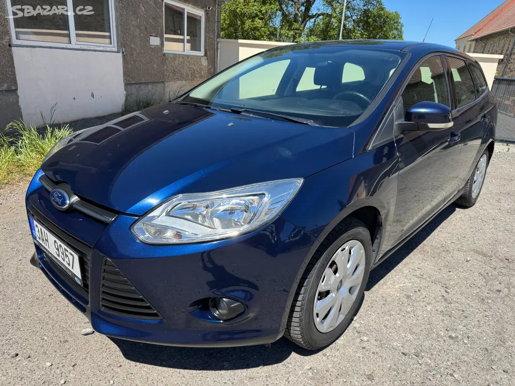 Ford Focus 1.6 Ti-VCT 77KW 2013 CZ 1. maj. - fotka 3