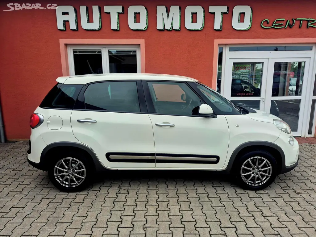 Fiat 500L, 1.4 Turbo 88kwTrekking Rock N - fotka 5